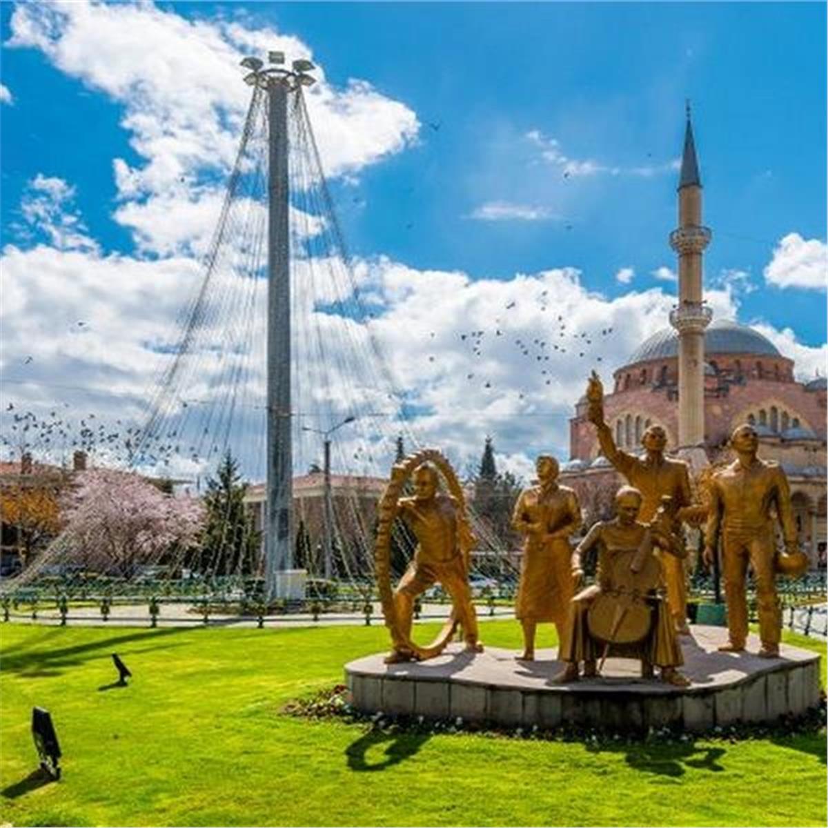 İzmir çıkışlı 1 gece 2 gün konaklamalı Bursa, Cumalıkızık, Uludağ Kayak Merkezi, Eskişehir Turu.