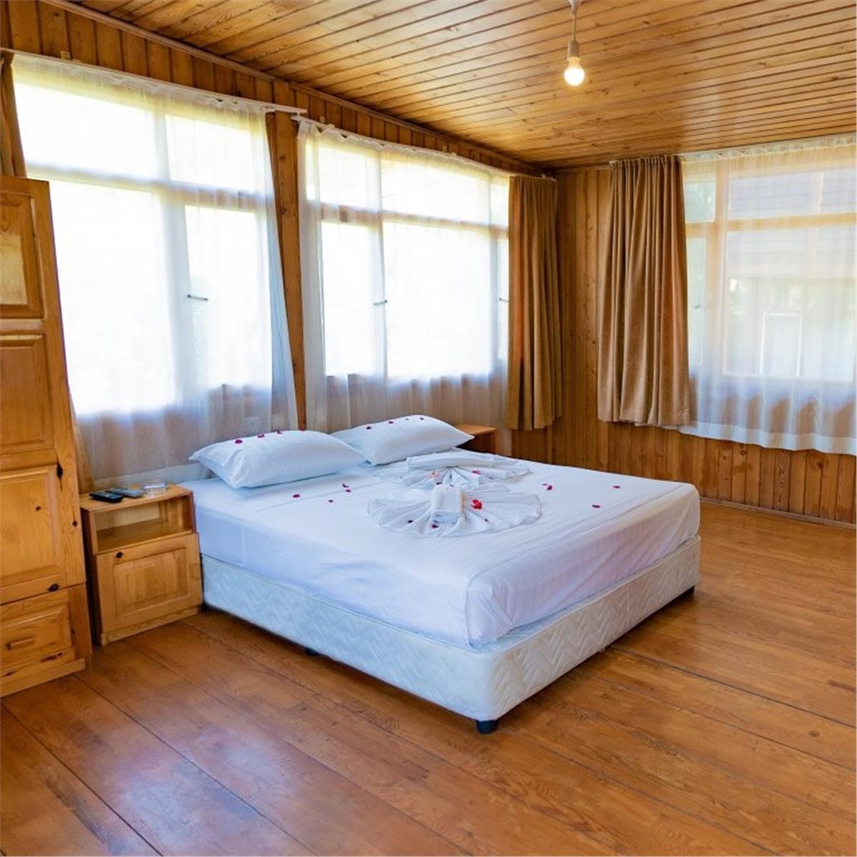 İZmir çıkışlı 3 gece 4 gün antalya olympos turu