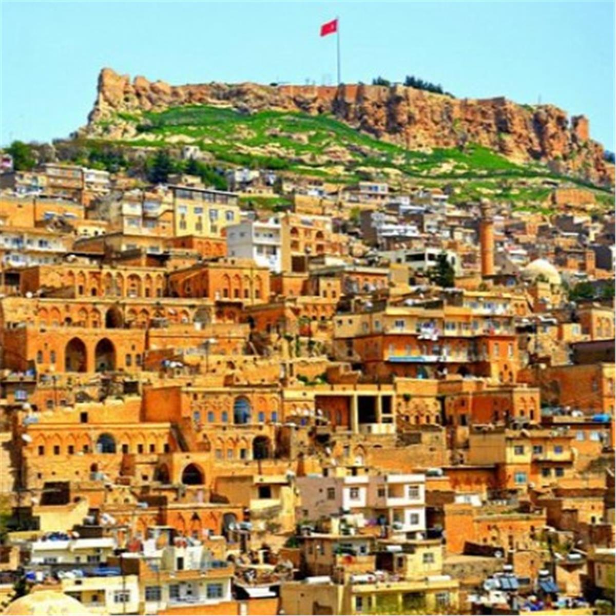İZMIR UÇAK İLE HAREKETLI 2 GECE 3 GÜN KONAKLAMALI BUTIK MARDIN URFA DIYARBAKIR TURU