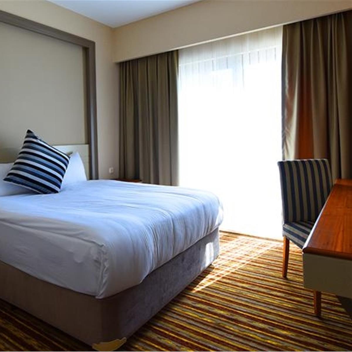YILBAŞI ÖZEL 2 GECE 3 GÜN HIERAPARK THERMAL & SPA HOTEL DELUXE KONAKLAMA VE YILBAŞI GALASI DAHIL PAMUKKALE TERMAL OTEL TURU