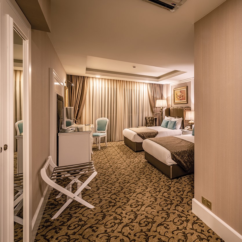 İzmir'den Uçaklı 3 Gece 4 Gün Vuni Palace Hotel Konaklamalı Kıbrıs Kültür Turu