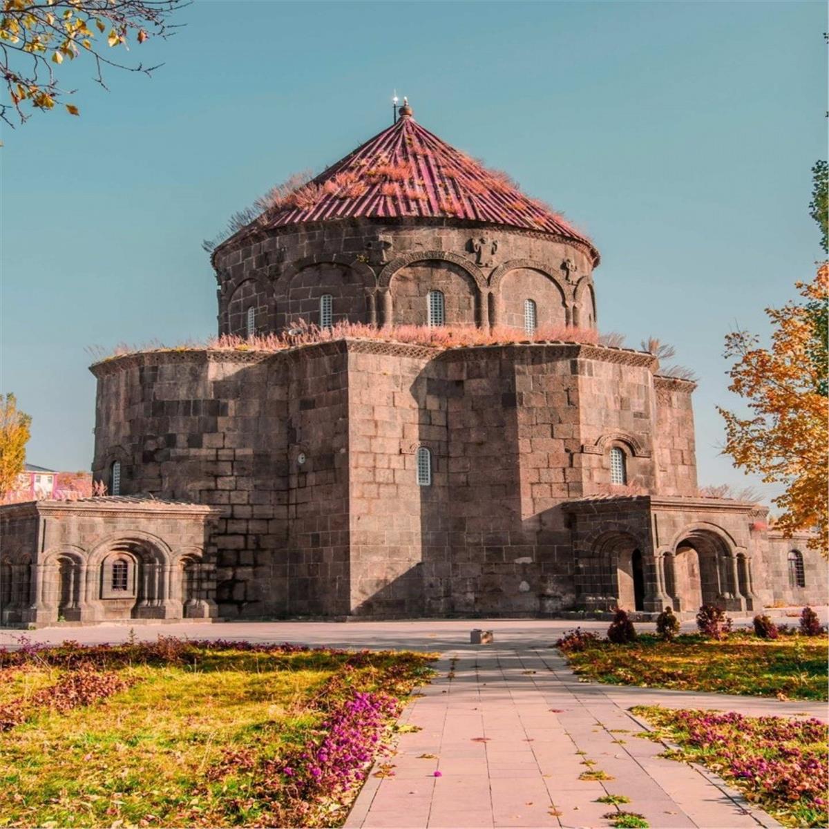 İzmir'den Otobüslü 4 Gece 5 Gün Vizesiz Kars Tiflis Batum Turu