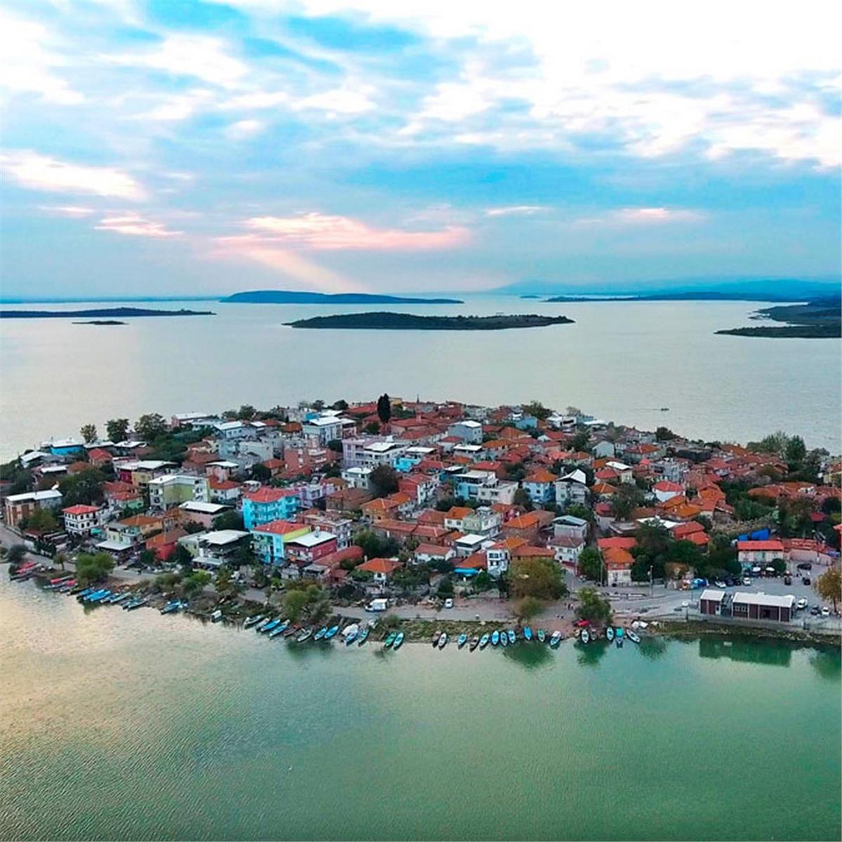 İzmir Çıkışlı Yılbaşı Özel 1 gece 2 gün 5* Europark Hotel Konaklamalı ve Limitsiz İçecekli Yılbaşı Gala Yemeği Dahil Bursa Uludağ Turu.