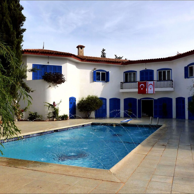 İzmir'den Uçaklı 2 Gece 3 Gün The Olive Tree Hotel Konaklamalı Kıbrıs Turu