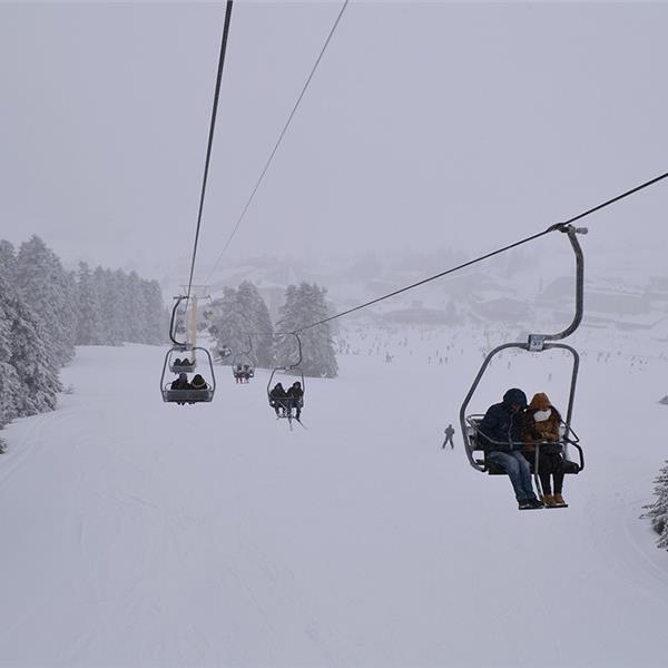 İzmir'den Otobüs ile 1 Gece 2 Gün Dağ Konaklamalı Uludağ Grand Yazıcı Otel Kayak Turu