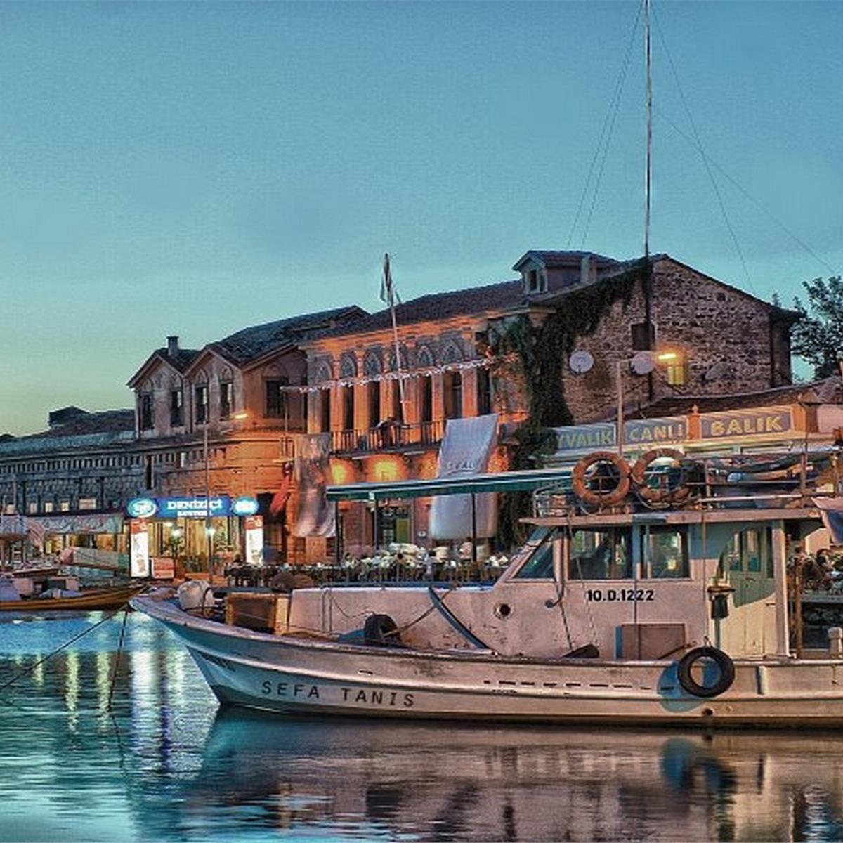 İzmir Çıkışlı 1 gece 2 Gün Ayvalık, Cunda Adası, Kazdağları Turu. Üstelik Jeep Safari Dahil.