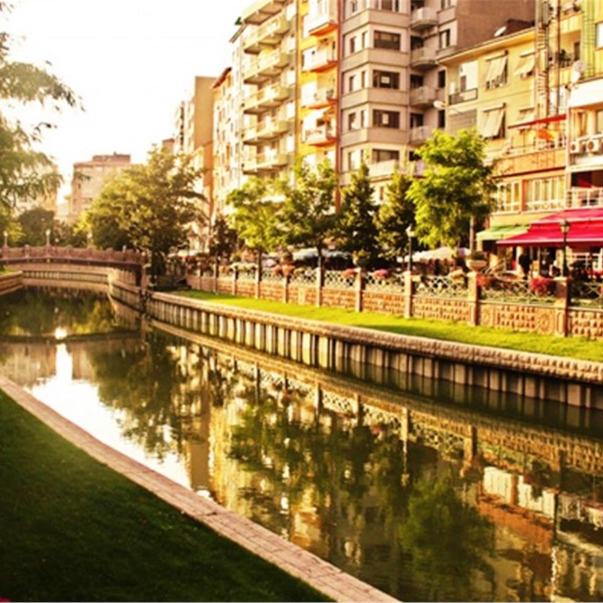 İzmir Çıkışlı 1 gece 2 gün konaklamalı Eskişehir, Bursa, Gölyazı Turu.