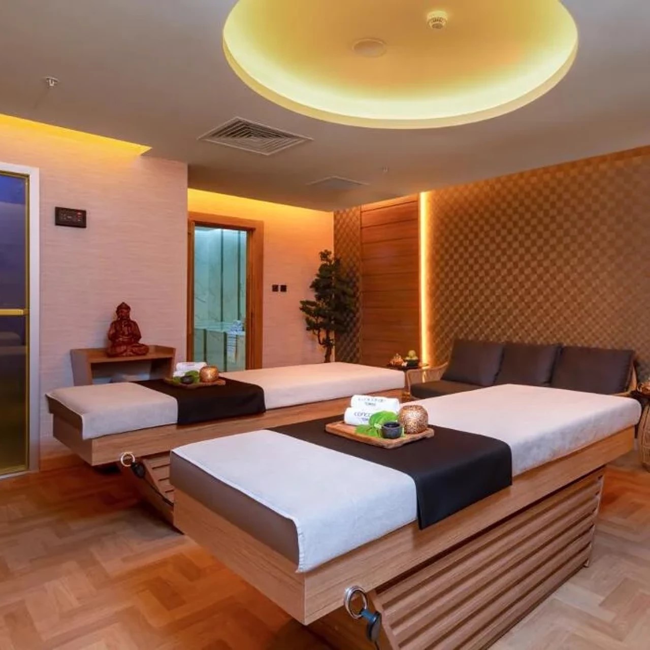İzmir'den Uçak Bileti ve Otel Transferi Dahil 3 Gece 4 Gün Yarım Pansiyon Konaklamalı Concorde Tower Hotel Casino Convention Spa Sakiler Yılbaşı Galası 16.999TL'den Başlayan Fiyatlarla