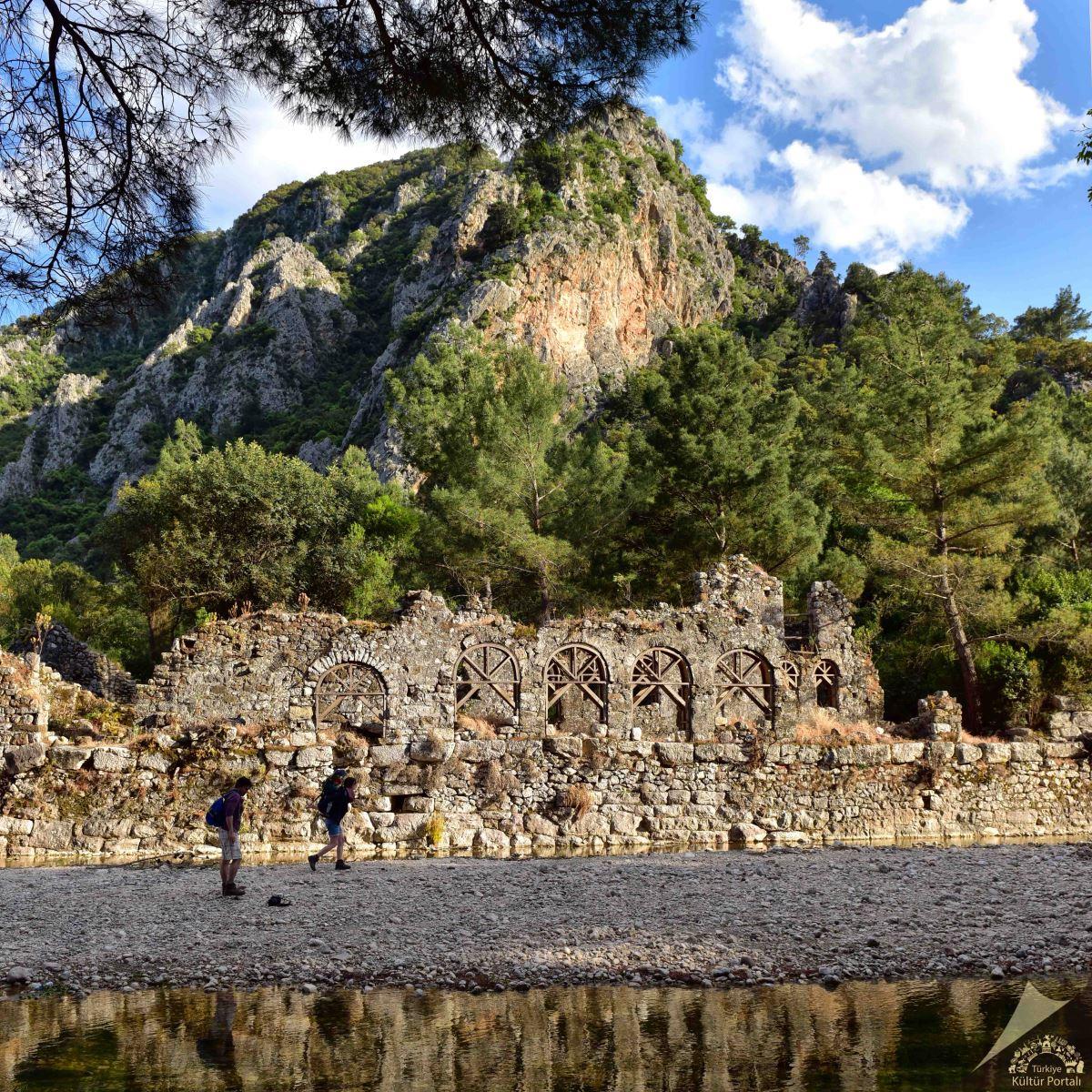 İzmir Çıkışlı 1 gece 2 gün konaklamalı Olympos, Kaş Kekova Turu.