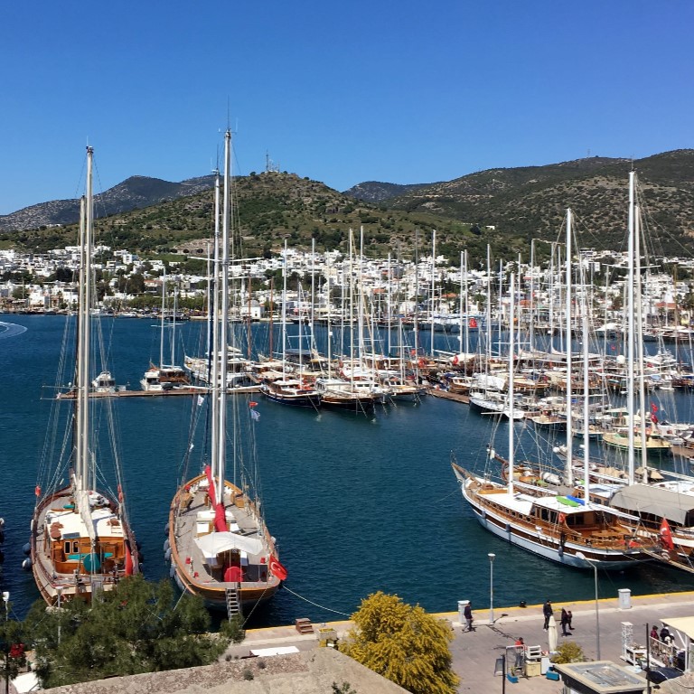 İzmir'den Otobüs Kalkışlı 3 Gece 4 Gün Konaklamalı Bodrum Didim Marmaris Kuşadası Turu