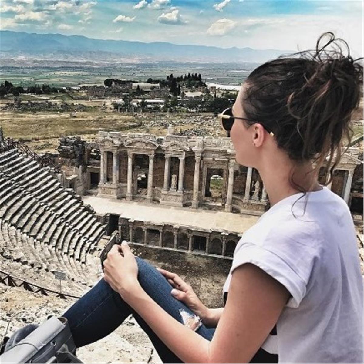 YILBAŞI ÖZEL 2 GECE 3 GÜN HIERAPARK THERMAL & SPA HOTEL DELUXE KONAKLAMA VE YILBAŞI GALASI DAHIL PAMUKKALE TERMAL OTEL TURU