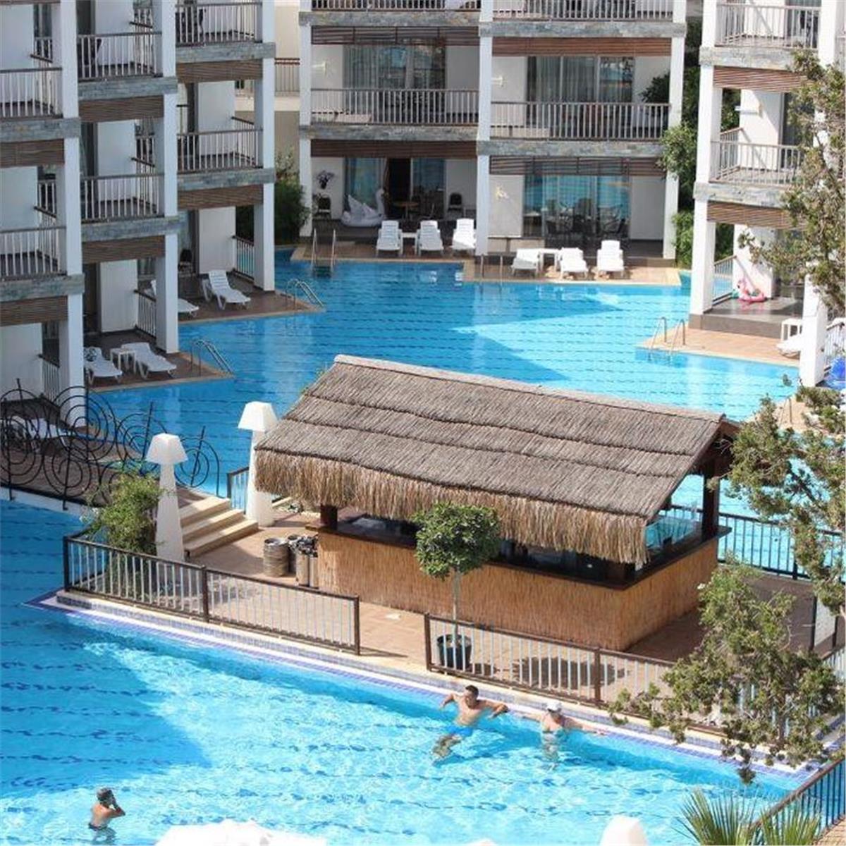 İzmir Kalkışlı Ulaşım ile 3 ve 4 gece seçenekli Bodrum Mio Bianco Resort Otel Herşey Dahil Konaklama	