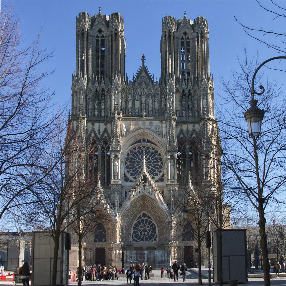 İzmir'den Uçaklı Yılbaşı Özel 3 Gece 4 Gün Konaklamalı Görkemli Paris ve İncileri Turu