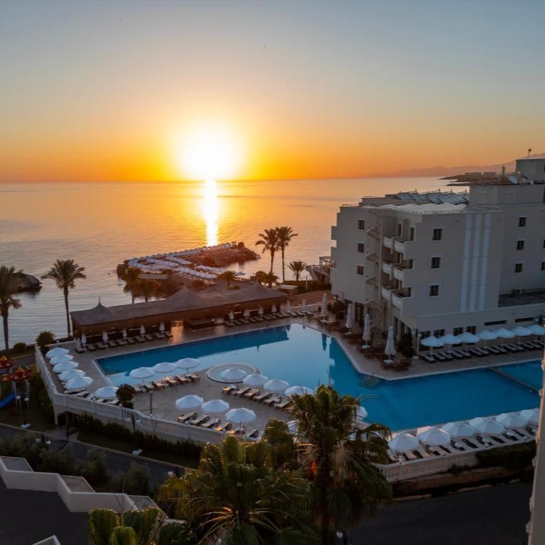 İzmir'den Uçaklı 3 Gece 4 Gün Vuni Palace Hotel Konaklamalı Kıbrıs Kültür Turu