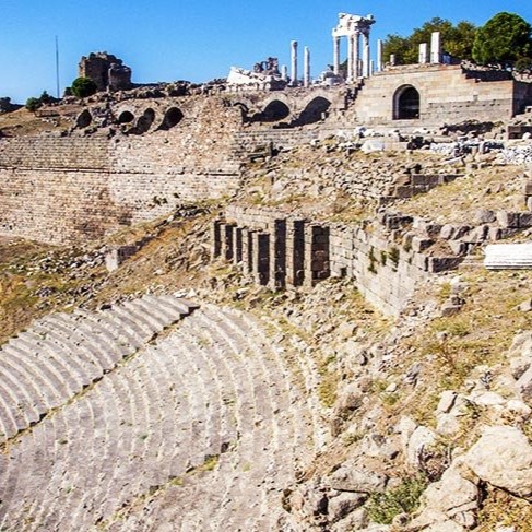 İZMIR'DEN KALKIŞLI GÜNÜBIRLIK BERGAMA KIZIL AVLU ASKLEPION TURU 8