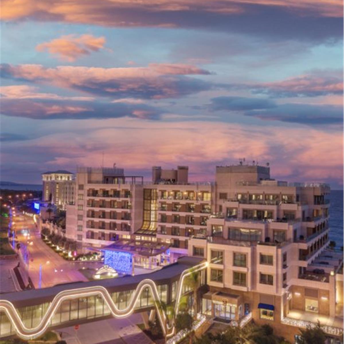 MERIT ROYAL HOTEL HERŞEY DAHIL KONAKLAMA SEÇENEKLERI