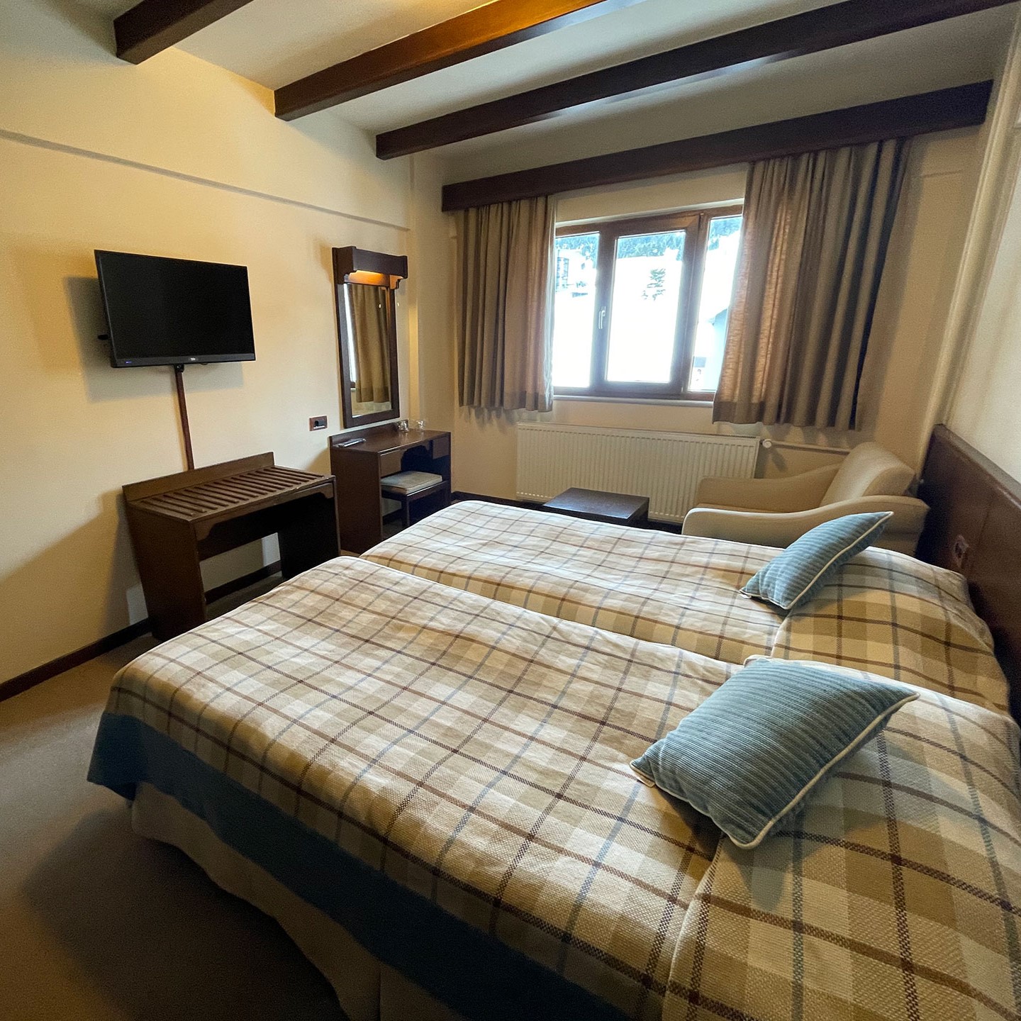 İzmir Çıkışlı 1 Gece 2 Gün Uludağ Beceren Otel Dağ Konaklamalı Kayak Turu