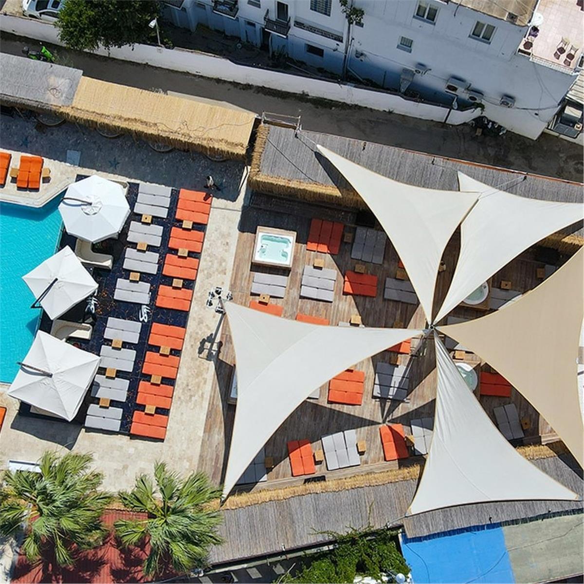 2 GECE 3 GÜN SAPPHIRE BEACH CLUB HOTEL KONAKLAMALI BODRUM TATILI ÜSTELIK GECE CLUBINDA YILBAŞI PARTISI DAHIL
