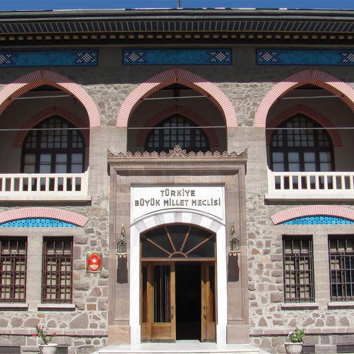 MECLİS BİNASI 2