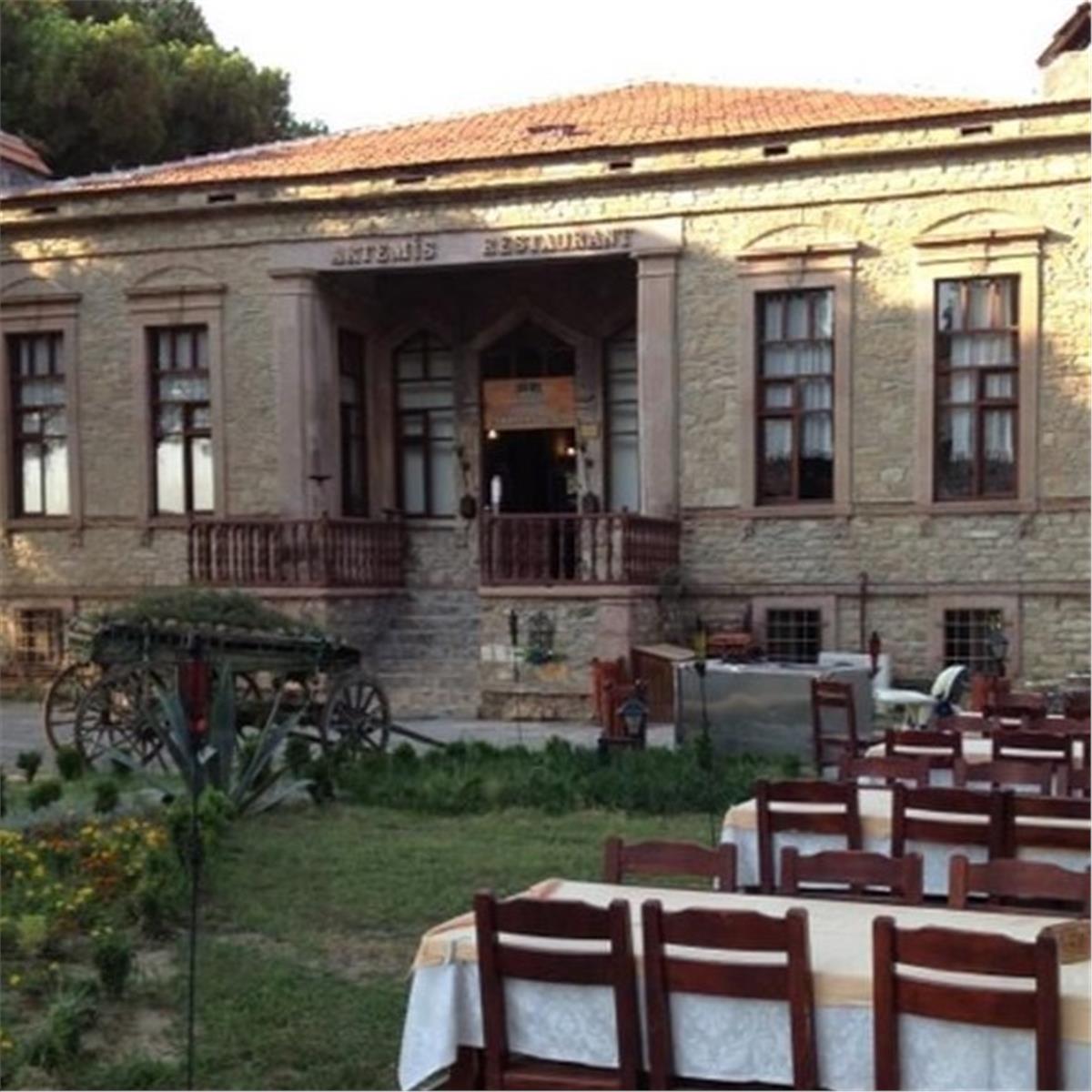 İZMIR HAREKETLI YILBAŞI ÖZEL ŞIRINCE ARTEMIS RESTAURANT YILBAŞI GECESI