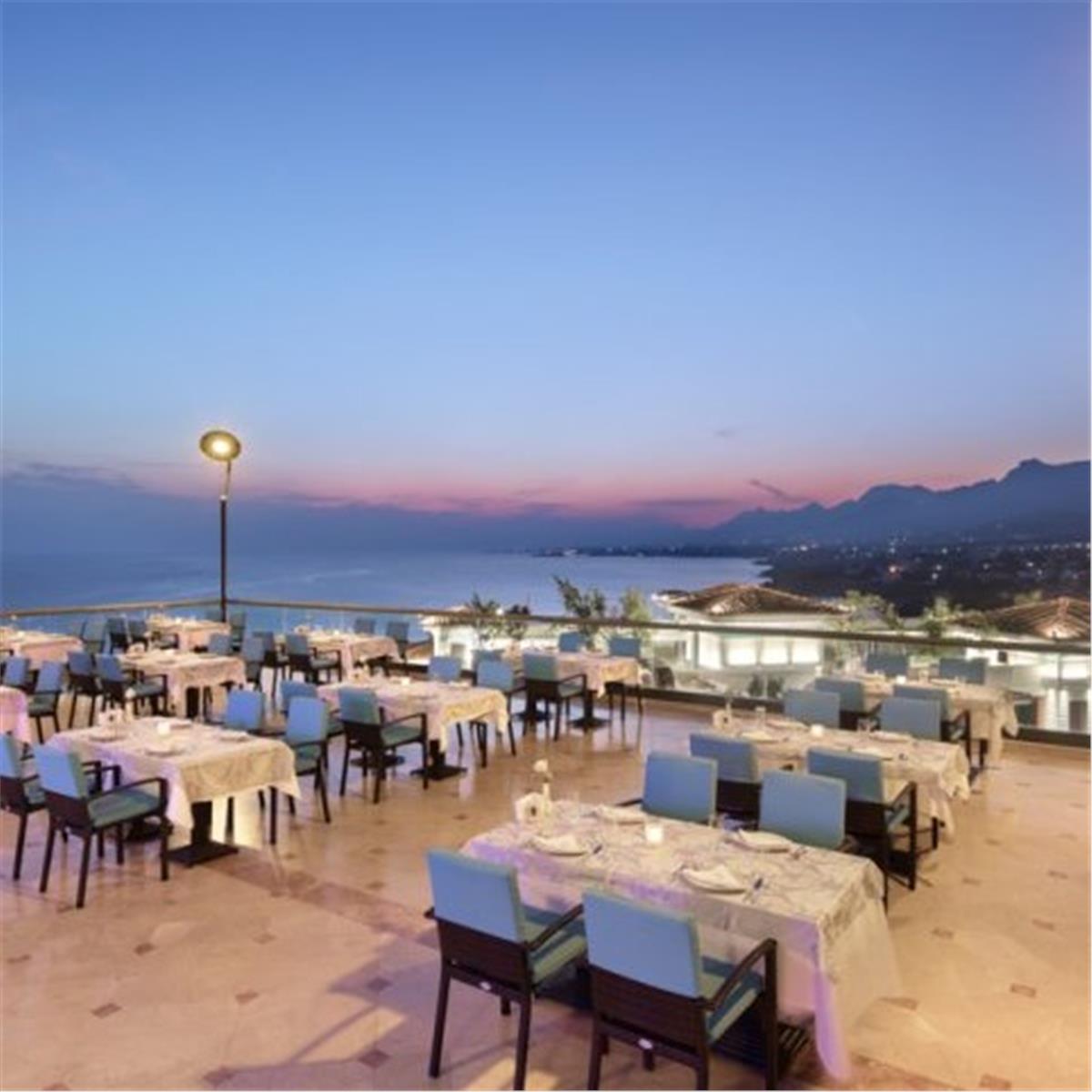 KIBRIS MERIT CRYSTAL COVE HOTEL'DE ULTRA HERŞEY DAHIL KONAKLAMA
