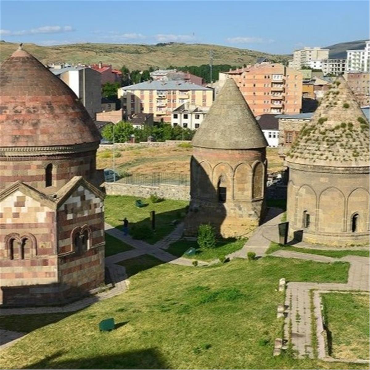 İZMIR'DEN UÇAK İLE KALKIŞLI 3 GECE 4 GÜN KONAKLAMALI DOĞU EKSPRESI TURU