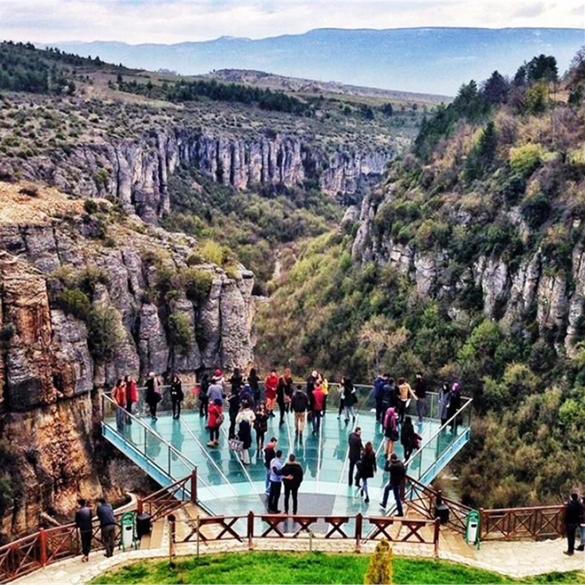 Tokatlı kanyonu cam teras görünüm