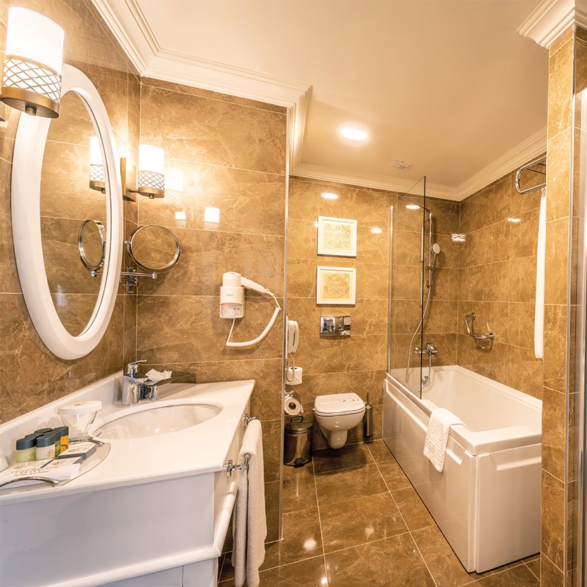 İzmir'den Uçaklı 3 Gece 4 Gün Vuni Palace Hotel Konaklamalı Kıbrıs Kültür Turu