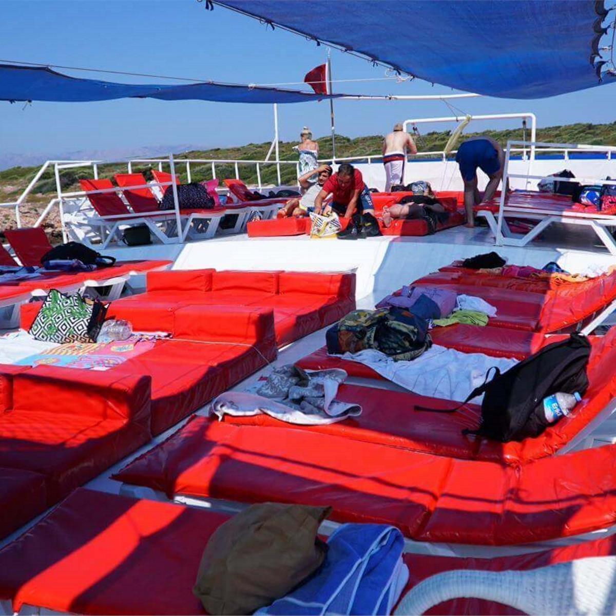 Öğle Yemeği Dahil Çeşme Tekne Turu