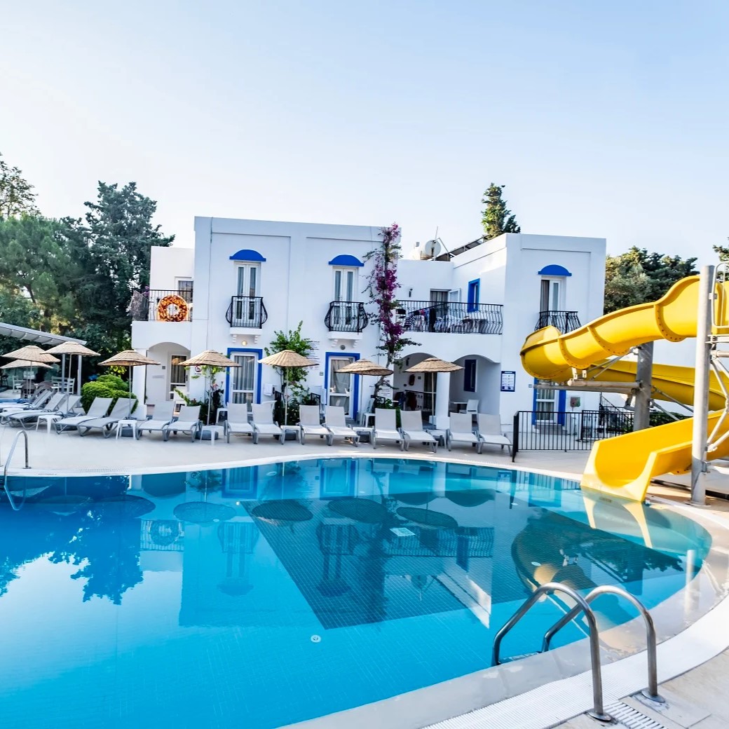 İzmir'den Otobüslü Yılbaşı Özel 1 Gece 2 Gün 4* Paloma Family Club Hotel Konaklamalı Gala Yemeği İle Bodrum Tatili