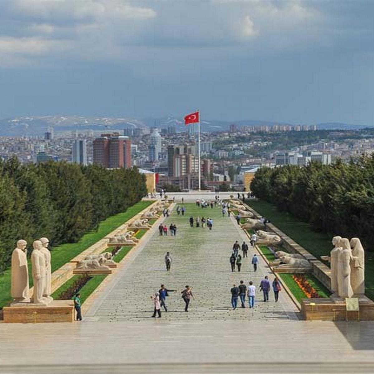 İzmir Çıkışlı Günübirlik Etnografya Müzesi, TBMM ve Anıtkabir ile Ankara Turu