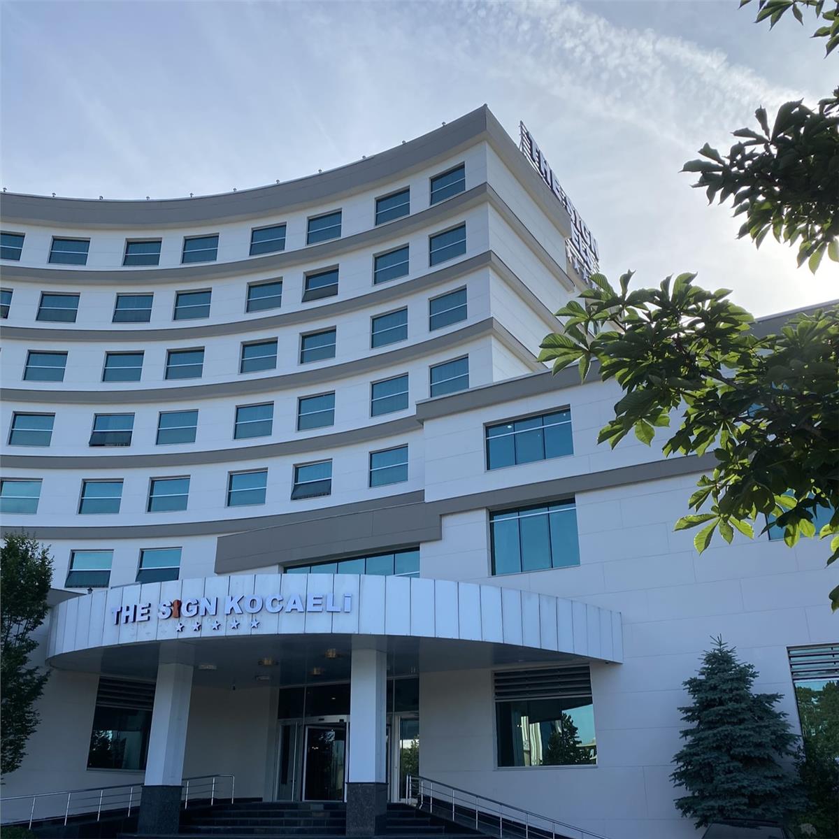 İzmir Çıkışlı Yılbaşı Özel 2 Gece 3 Gün 5* The Sign Kocaeli Thermal Spa & Convention Otel Konaklamalı Abant Kartepe Kartalkaya Uludağ Turu