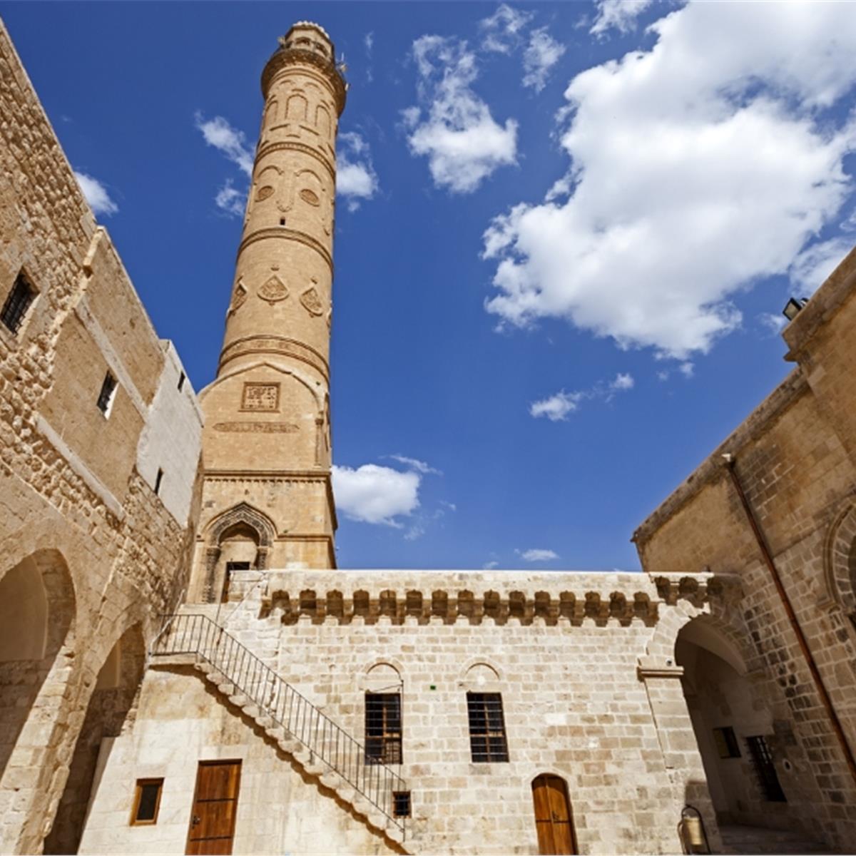 İzmir çıkışlı Uçaklı 2 gece 3 gün Butik Mardin ve Diyarbakır Turu