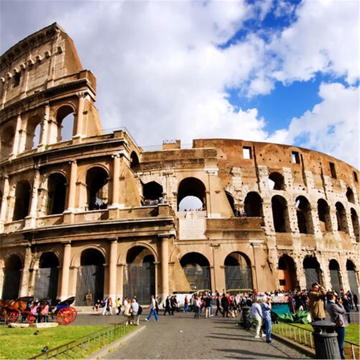 İzmir'den Uçaklı Yılbaşı Özel 4 Gece 5 Gün Konaklamalı Tüm Ekstra Turlar Dahil Express İtalya Turu