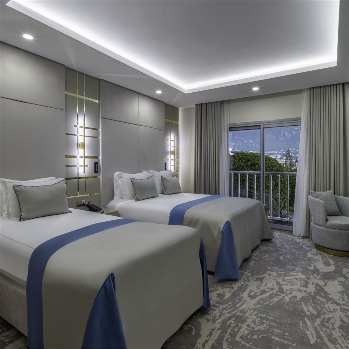 GIRNE MERIT PARK HOTEL'DE ÖZCAN DENIZ YILBAŞI GALA