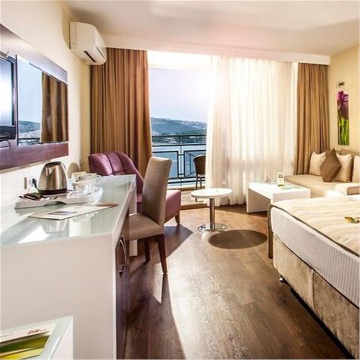 İZMIR ÇIKIŞLI YILBAŞI ÖZEL 2 GECE 3 GÜN KONAKLAMALI TUSAN BEACH RESORT HOTEL KUŞADASI 2024 YILBAŞI GALA YEMEĞI