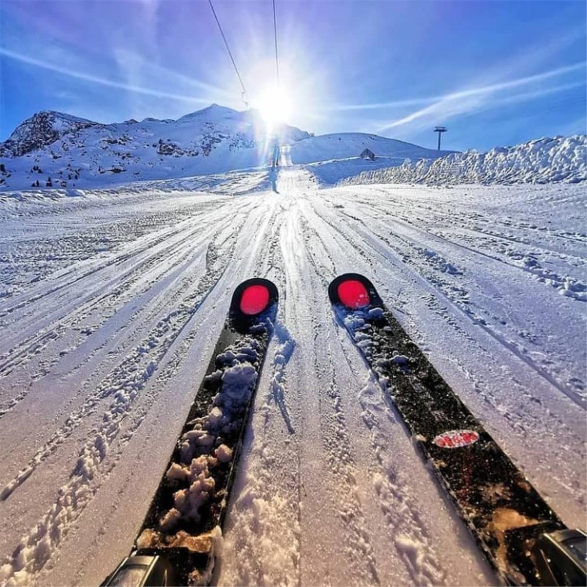İzmir'den Otobüs ile 1 Gece 2 Gün Dağ Konaklamalı Uludağ Grand Yazıcı Otel Kayak Turu