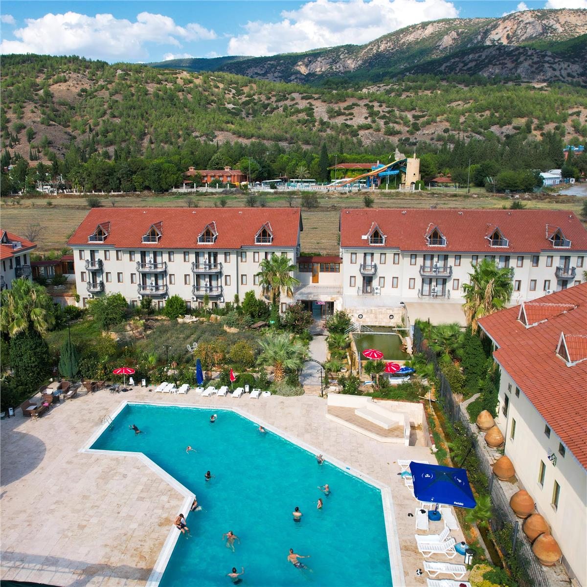 İZMIR'DEN KALKIŞLI 2 GECE 3 GÜN HALICI TERMAL HOTEL KONAKLAMALI YILBAŞI ÖZEL TERMAL HOTEL İLE PAMUKKALE TURU