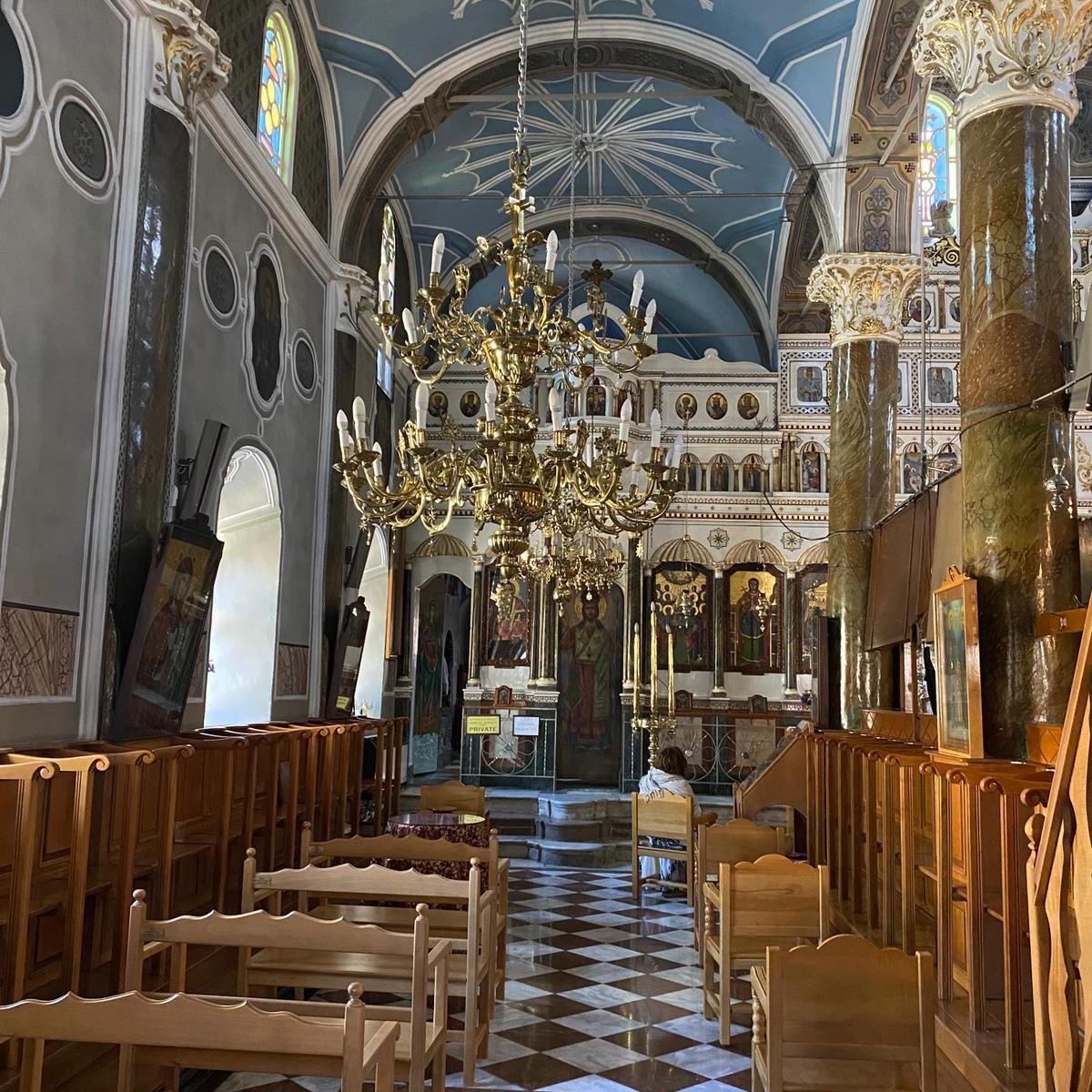 Çeşme Kalkışlı Kuzey ve Güney Ada ile Feribot Bileti Dahil 2 Gece 3 Gün Konaklamalı Sakız Adası Turu