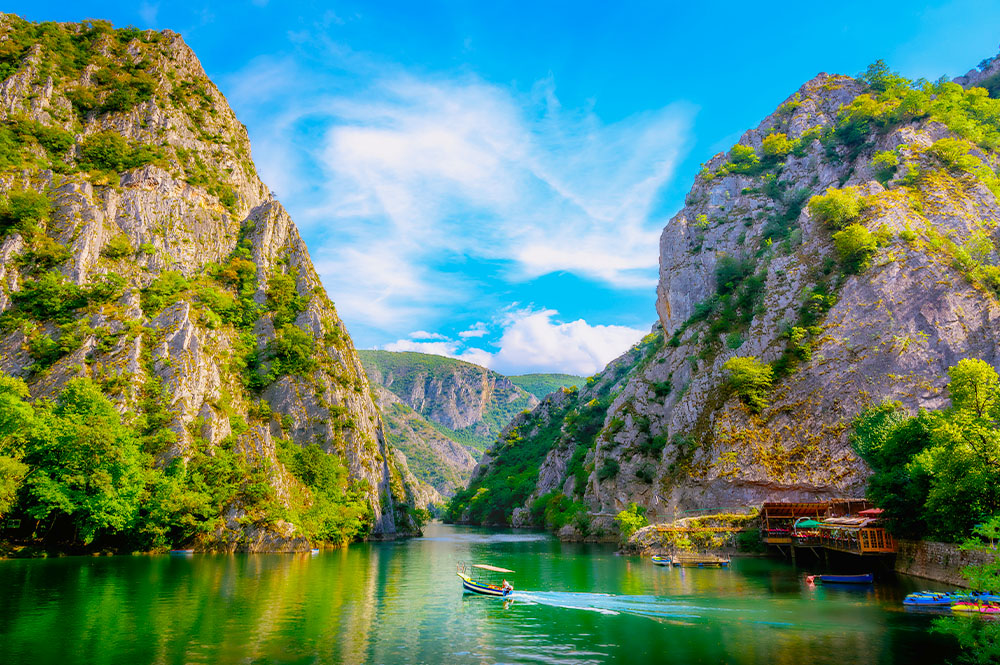 İzmir'den Otobüslü Balkan Gecesi Ve Yunan Tavernası Dahil 9 Gün 8 Gece Konaklamalı Otobüs ile Balkan Masalı Turu