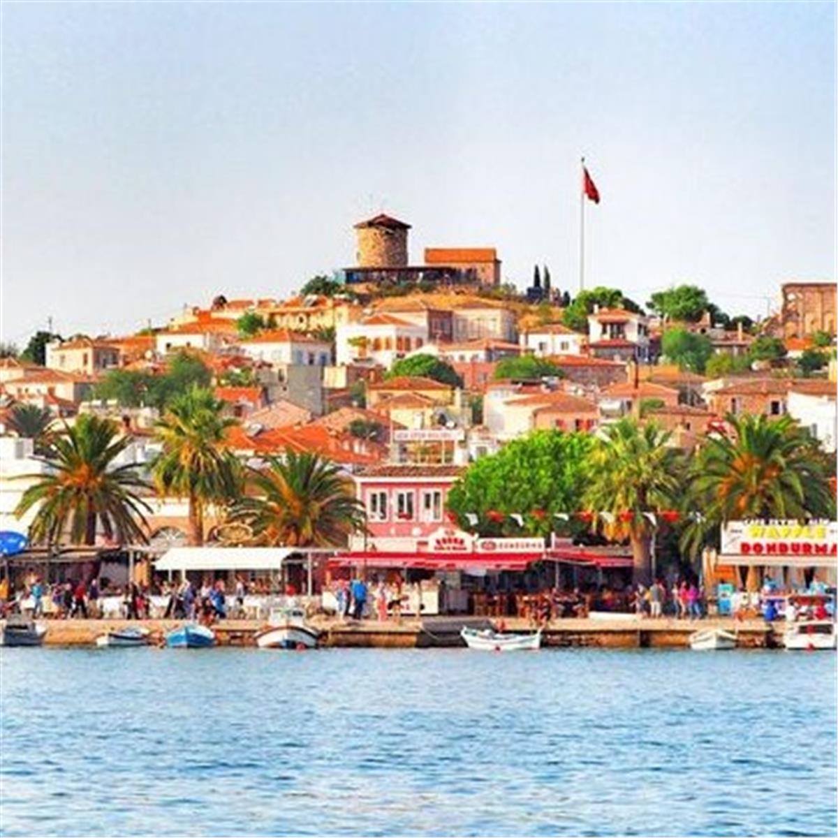 İzmir Çıkışlı Yılbaşı Özel 1 Gece 2 Gün 4* Altın Otel Konaklamalı Balıkesir Ayvalık Cunda Adası Turu. Otelde Yılbaşı Galası İle