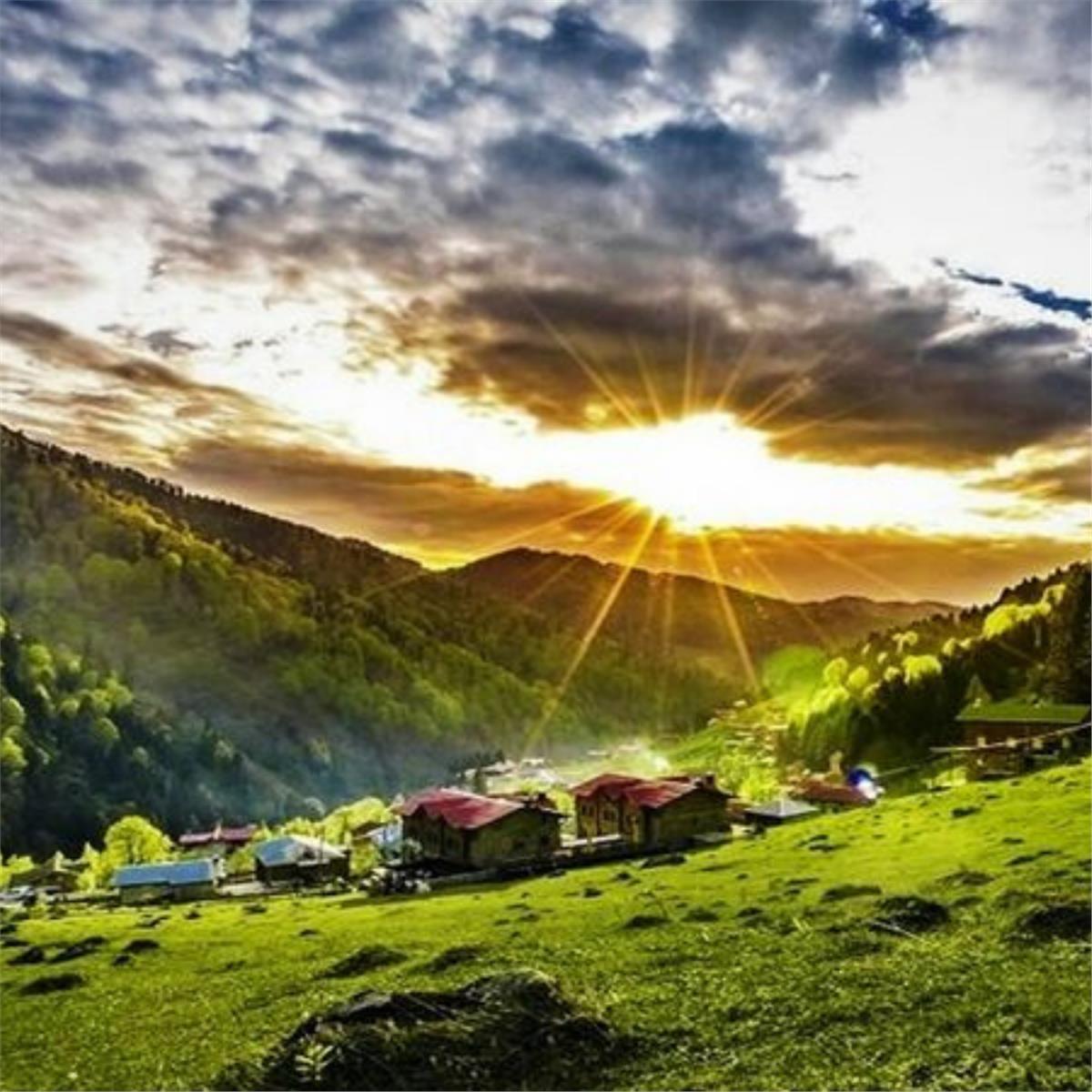 İzmir Çıkışlı 5 gece 6 gün Doya Doya Karadeniz Turu. Üstelik Batum ve Yayla Konaklama Farkıyla.