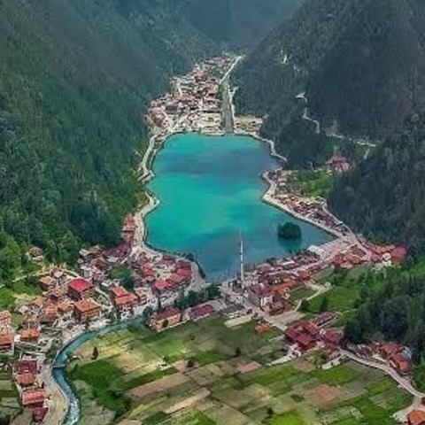 İzmir'den Kalkışlı 5 Gece 6 Gün Uçaklı ve Konaklamalı Tiflis ve Batum Konaklamalı Karadeniz ve Yaylalar Turları (Trabzon başlar, Trabzon biter)
