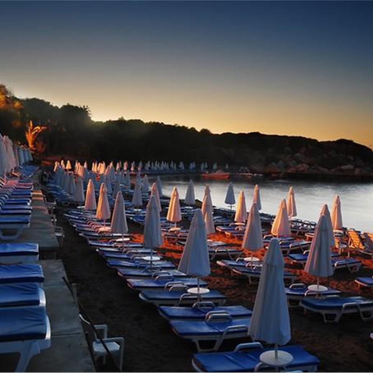 DENIZ KIZI HOTEL YARIM PANSIYON