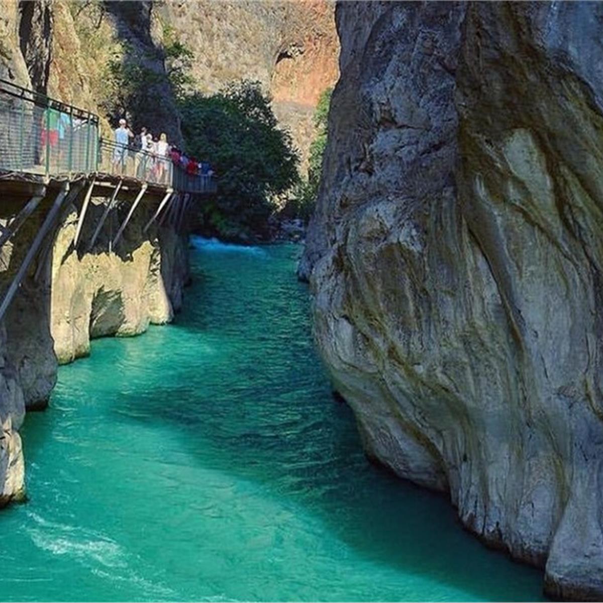 1 gece konaklamalı Ölüdeniz, akyaka, saklıkent, yakapark, gizlikent turu