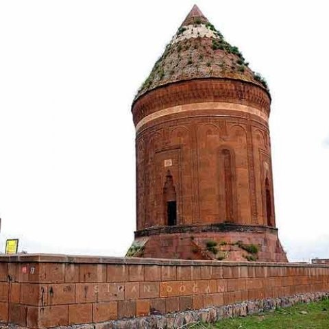İzmir'den Uçaklı Yılbaşı Özel 3 Gece 4 Gün Konaklamalı Van Ve Kars Turu