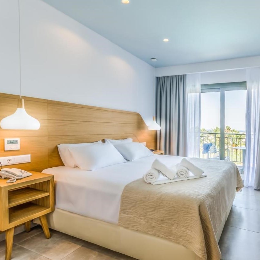 İzmir'den Uçaklı 3 Gece 4 Gün 3* Anna Maria Village Hotel Konaklamalı Girit Turu