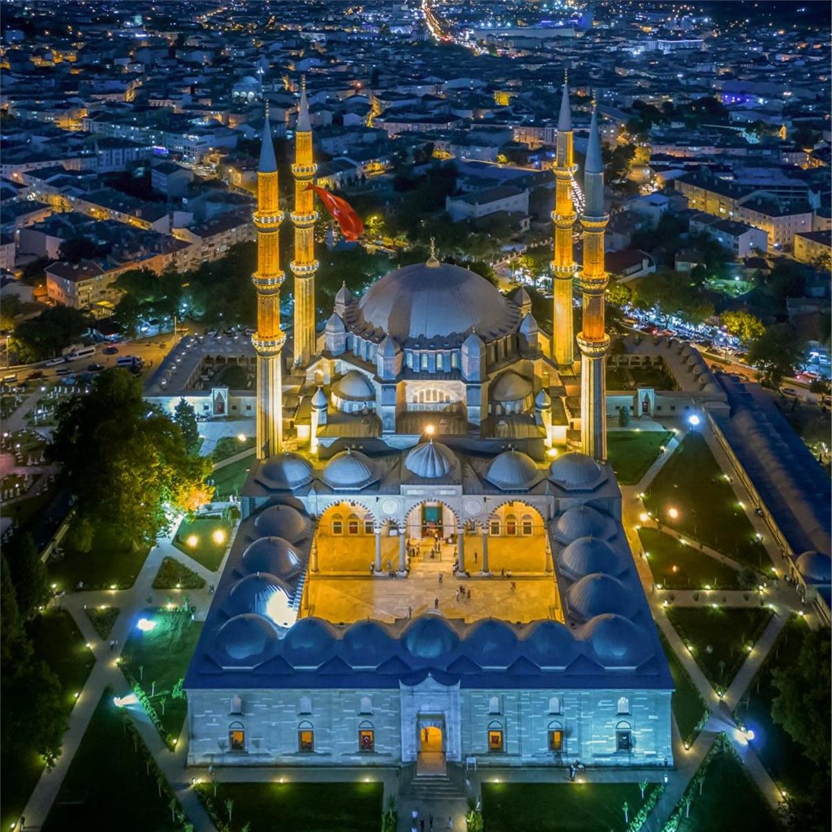 2 GECE 3 GÜN KONAKLAMALI TRAKYA EDIRNE İĞNEADA ILE LONGOZ ORMANLARI TURU