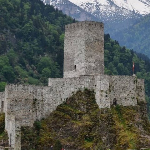 İzmir'den Kalkışlı 5 Gece 6 Gün Uçaklı ve Konaklamalı Tiflis ve Batum Konaklamalı Karadeniz ve Yaylalar Turları (Trabzon başlar, Trabzon biter)