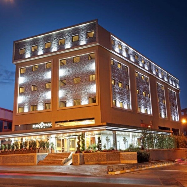 İzmir Çıkışlı Yılbaşı Özel 1 gece 2 gün 5* Europark Hotel Konaklamalı ve Limitsiz İçecekli Yılbaşı Gala Yemeği Dahil Bursa Uludağ Turu.